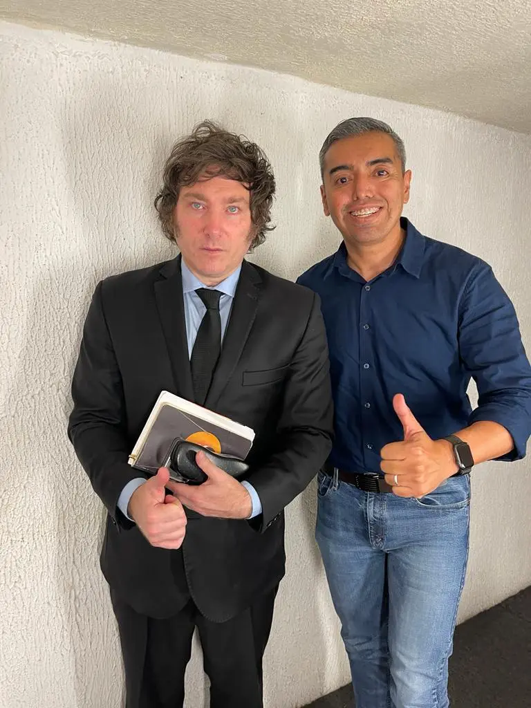 Carlos Leal con Javier Milei